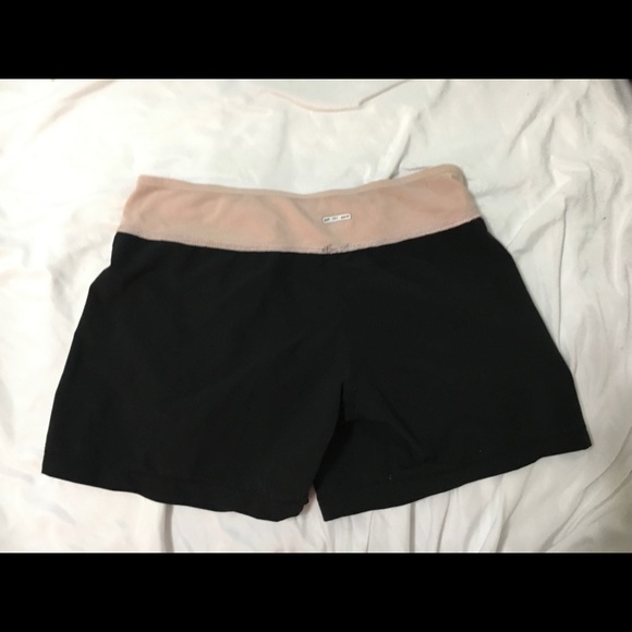 Lululemon Shorts - Picture 8 of 8
